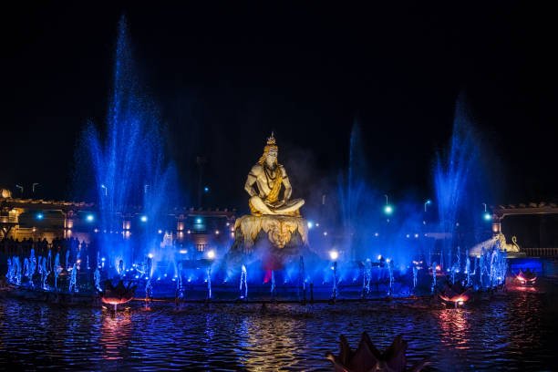 Plan Trip With Force Urbania on rent pune to Ujjain 